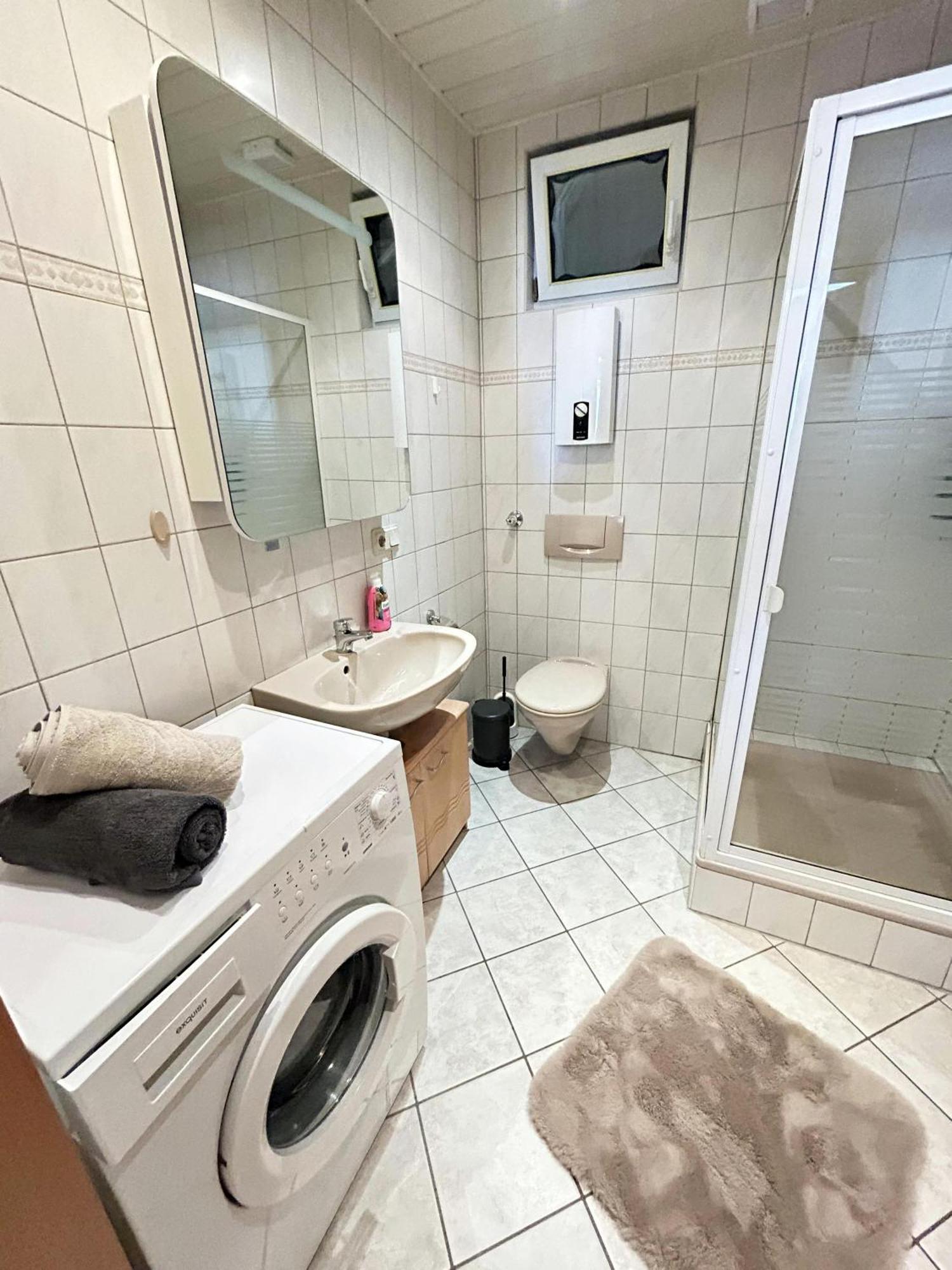 Zentrale Ferienwohnung Trier-Euren Mit Heimkino, Kueche, Wallbox & Kostenlose Fahrraeder المظهر الخارجي الصورة
