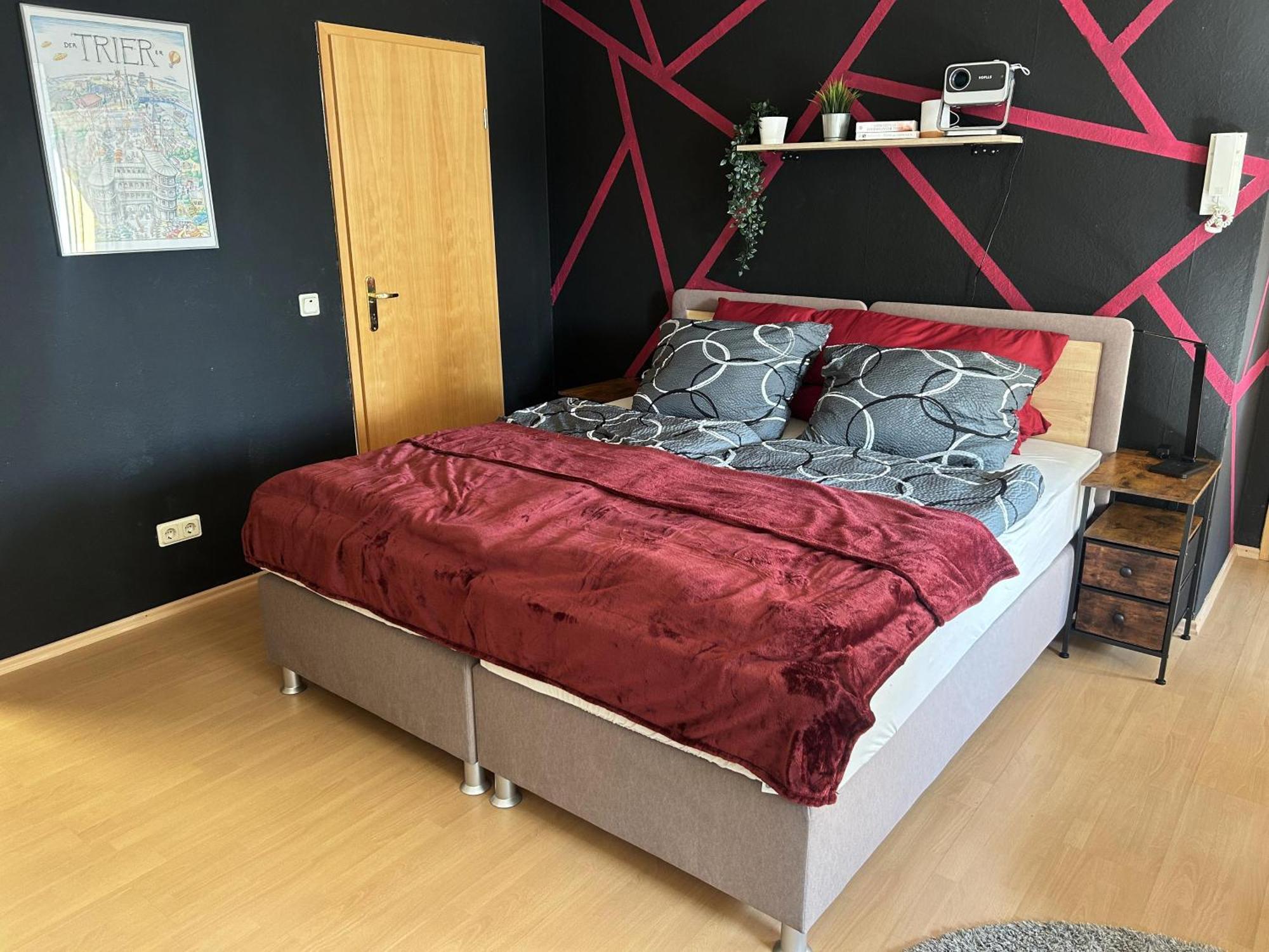 Zentrale Ferienwohnung Trier-Euren Mit Heimkino, Kueche, Wallbox & Kostenlose Fahrraeder المظهر الخارجي الصورة